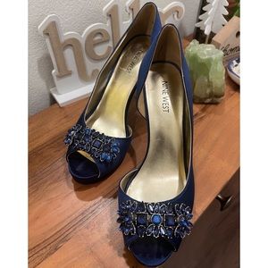 Nine West • Blue satin heel with embellishment • Size 7